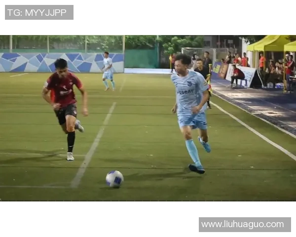 探索dly足球的魅力与激情,揭示背后的故事与精彩瞬间